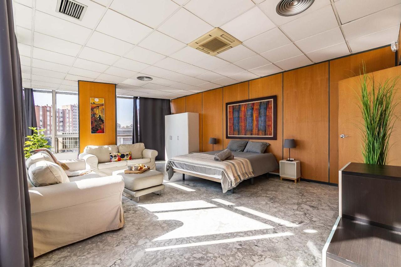 Апартаменти Grand Soho Ofihouse Малага Екстер'єр фото